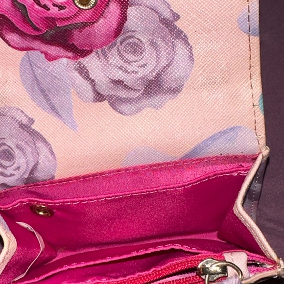 Guess Wallet - Picture 4 of 4